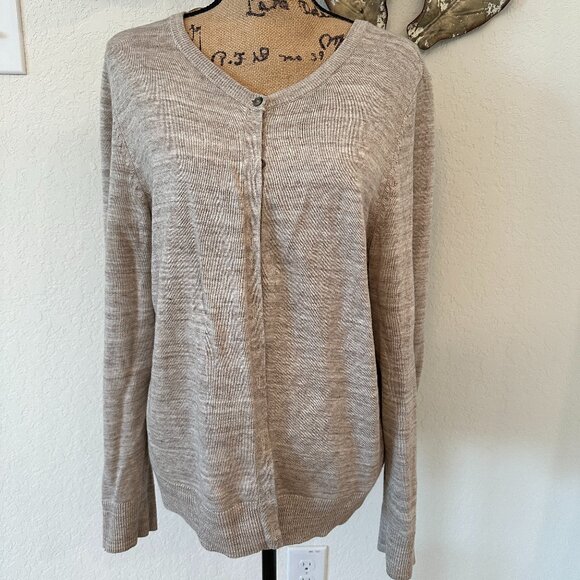 Croft & Barrow Women’s XL Button-Front Cardigan – Beige/Taupe Neutral - Picture 1 of 3